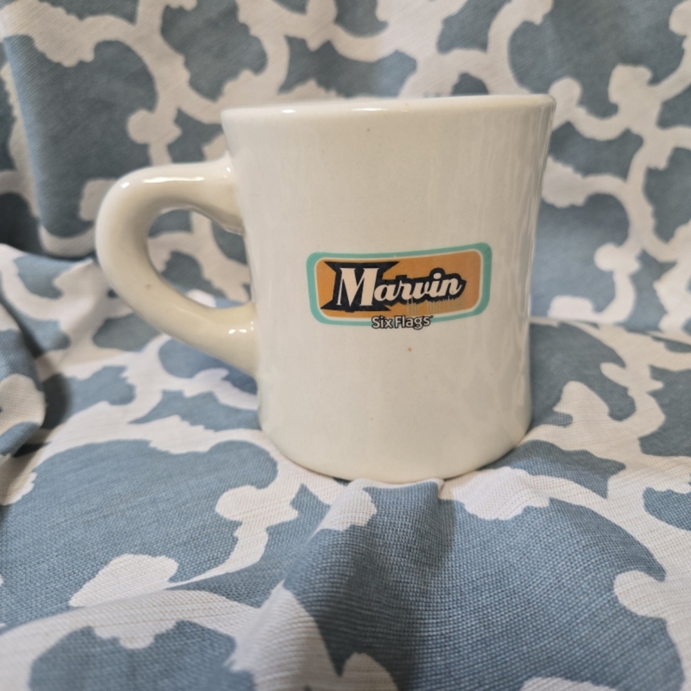 Vintage six Flags Marvin the Martian coffee mug